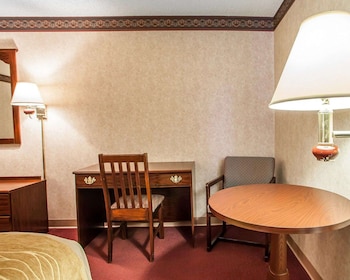 Standard Room, 2 Queen Beds, Non Smoking