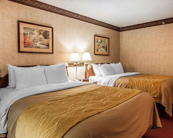 Standard Room, 2 Queen Beds, Non Smoking
