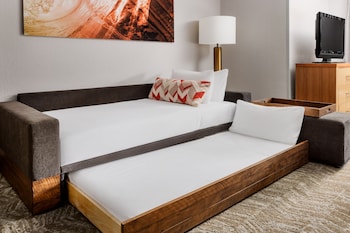 Suite, Multiple Beds, Accessible Bathtub (Transfer Shower)