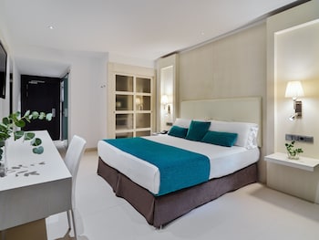 Deluxe Double Room, City View