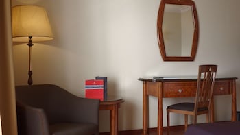 Standard Room, 2 Twin Beds, City View