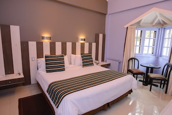 Standard Room, 1 Queen Bed