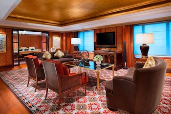 Presidential Suite, 1 King Bed, City View