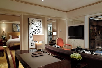 Suite, 1 Bedroom, City View