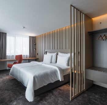 Executive Double Room, Pool Access