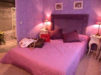 Superior Double Room (with SPA access - Sauna and Jacuzzi)
