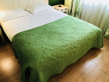Superior Double Room (with SPA access - Sauna and Jacuzzi)