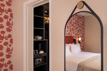 Prestige Room