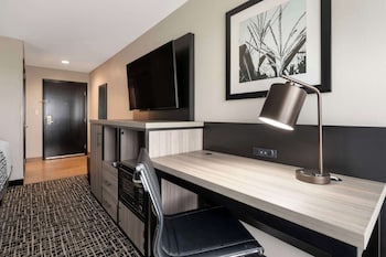 Standard Room, 2 Queen Beds, Non Smoking
