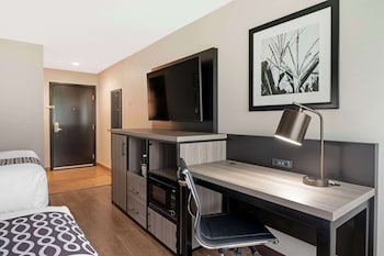 Standard Room, 2 Queen Beds, Non Smoking (Pet Friendly)