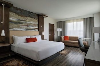 Room, 1 King Bed, Balcony