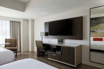 Room, 1 King Bed, Balcony