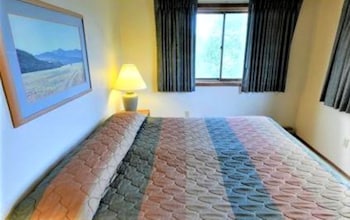 Condo, 2 Bedrooms