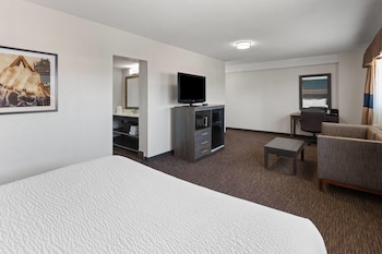 Suite, 1 King Bed, Non Smoking