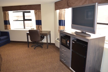 Suite, 1 King Bed, Non Smoking