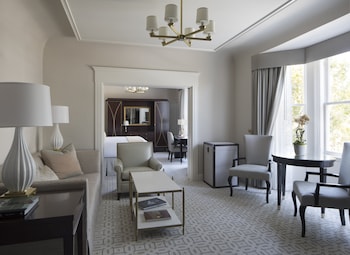 Neighborhood Suite