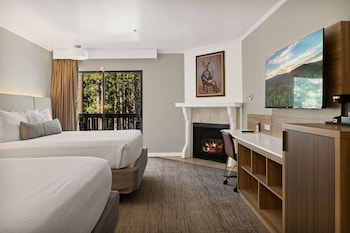 Standard Room, 2 Queen Beds, Accessible, Bathtub