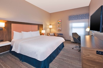 Room, 1 King Bed, Accessible, Non Smoking (Hearing)