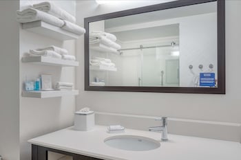 Room, 1 King Bed, Accessible