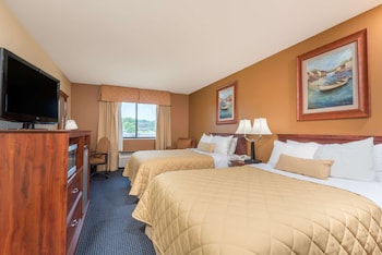 Standard Room, 2 Double Beds, Non Smoking