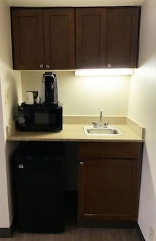 Studio Suite, 1 King Bed, Non Smoking