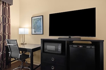 Room, 2 Queen Beds, Accessible, Non Smoking (Mobility Accessible)