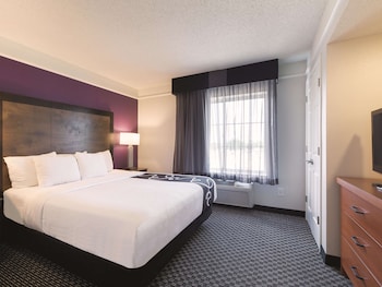 Suite, 1 King Bed, Non Smoking