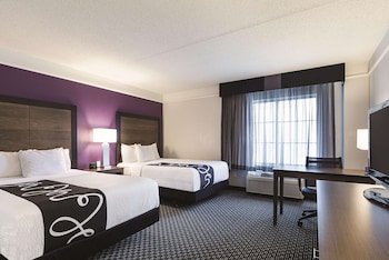 Room, 2 Double Beds, Accessible, Non Smoking (Bathtub w/Grab Bars)