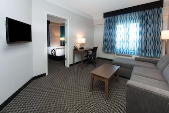Suite, 1 King Bed, Non Smoking