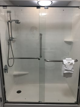 Room, 1 King Bed, Accessible