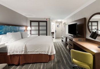 One king bed study non smoking
