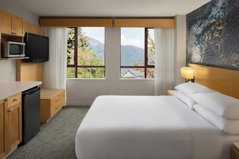 Suite, 2 Bedrooms, Balcony