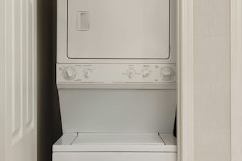 Suite, 1 Bedroom, Balcony (Balcony)