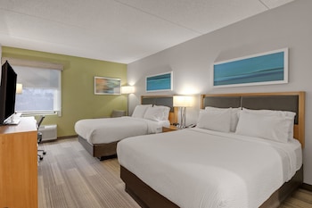 Standard Room, 2 Queen Beds, Ground Floor