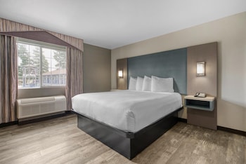 Suite, Multiple Beds, Non Smoking, Jetted Tub