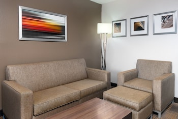 Suite, 1 King Bed (Additional Living Area)