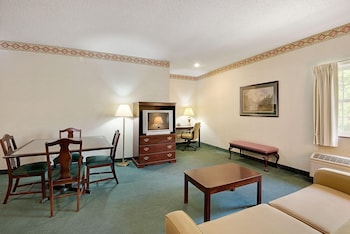 Suite, 1 King Bed with Sofa bed