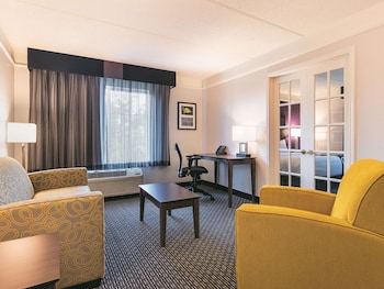 Suite, 1 King Bed, Non Smoking
