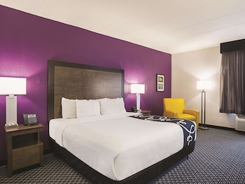 Room, 1 King Bed, Accessible, Non Smoking (Bathtub w/ Grab Bars)