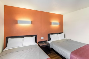 Standard Room, 2 Double Beds, Non Smoking