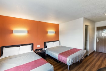 Standard Room, 2 Double Beds, Non Smoking