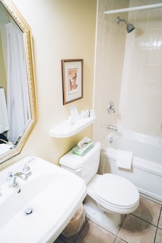 Traditional Room, 1 Queen Bed