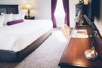 Traditional Room, 1 King Bed