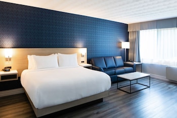 Standard Room, 1 King Bed