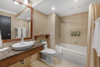 Suite, 2 Queen Beds, Non Smoking, Refrigerator