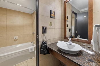 Standard Room, 2 Queen Beds, Non Smoking (Pet Friendly)