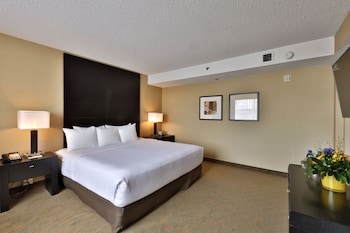 Standard Room, 1 King Bed