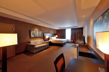 Deluxe Room, 1 King Bed with Sofa bed