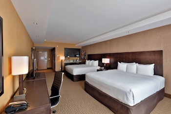 Deluxe Room, Multiple Beds
