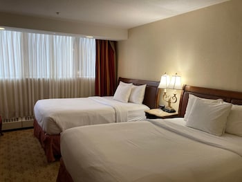 Deluxe Room, 2 Queen Beds